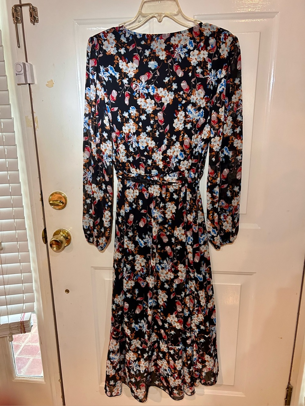 Floral Long Sleeve Midi Dress in Black and Multi